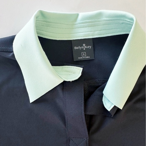 Belyn Key Womens Small Keystone Navy Blue Sleeveless Tank Shirt New Golf - Picture 3 of 5